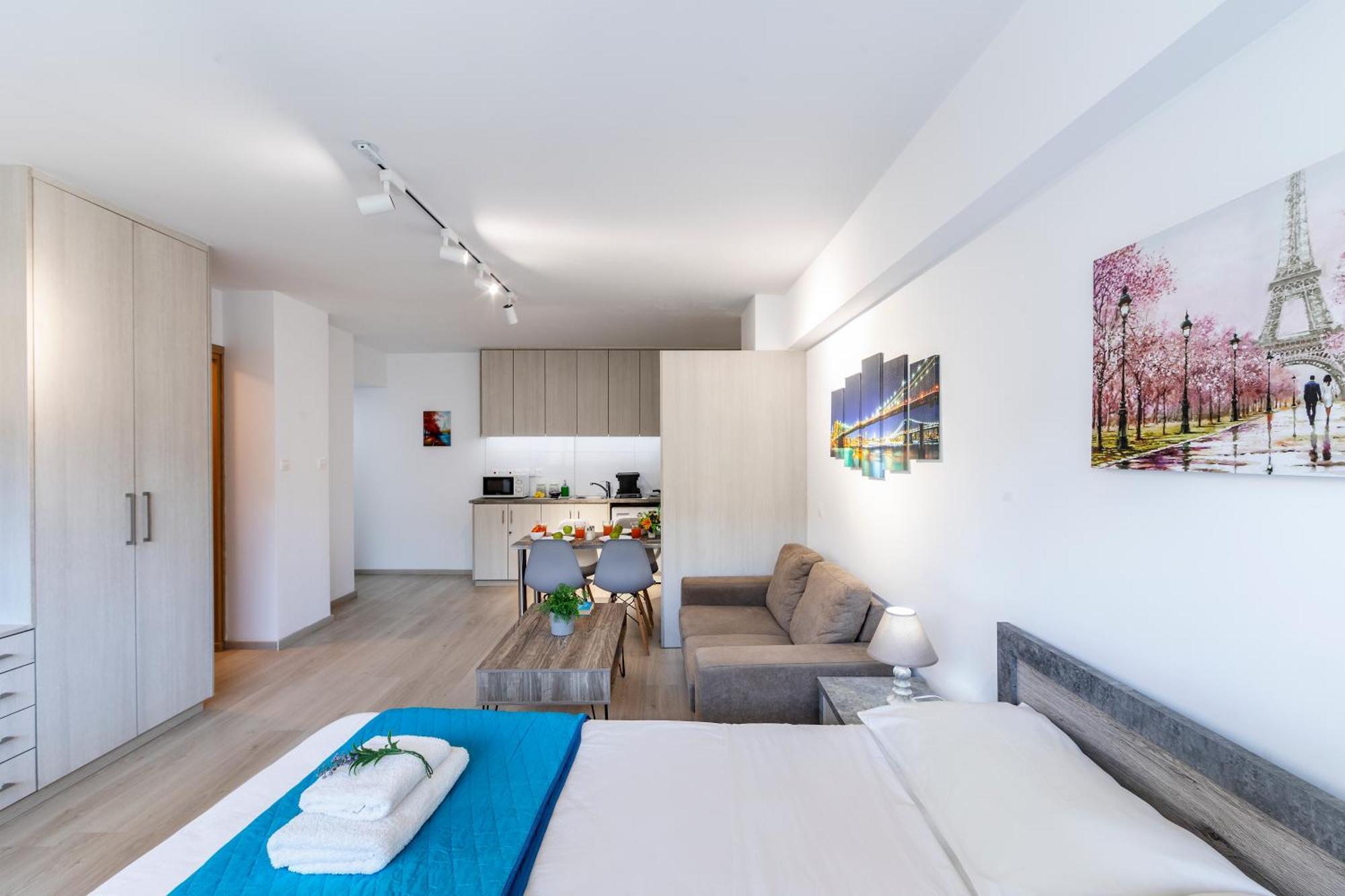 C-Premium Apts 100M From Beach And City Centre Larnaca Luaran gambar