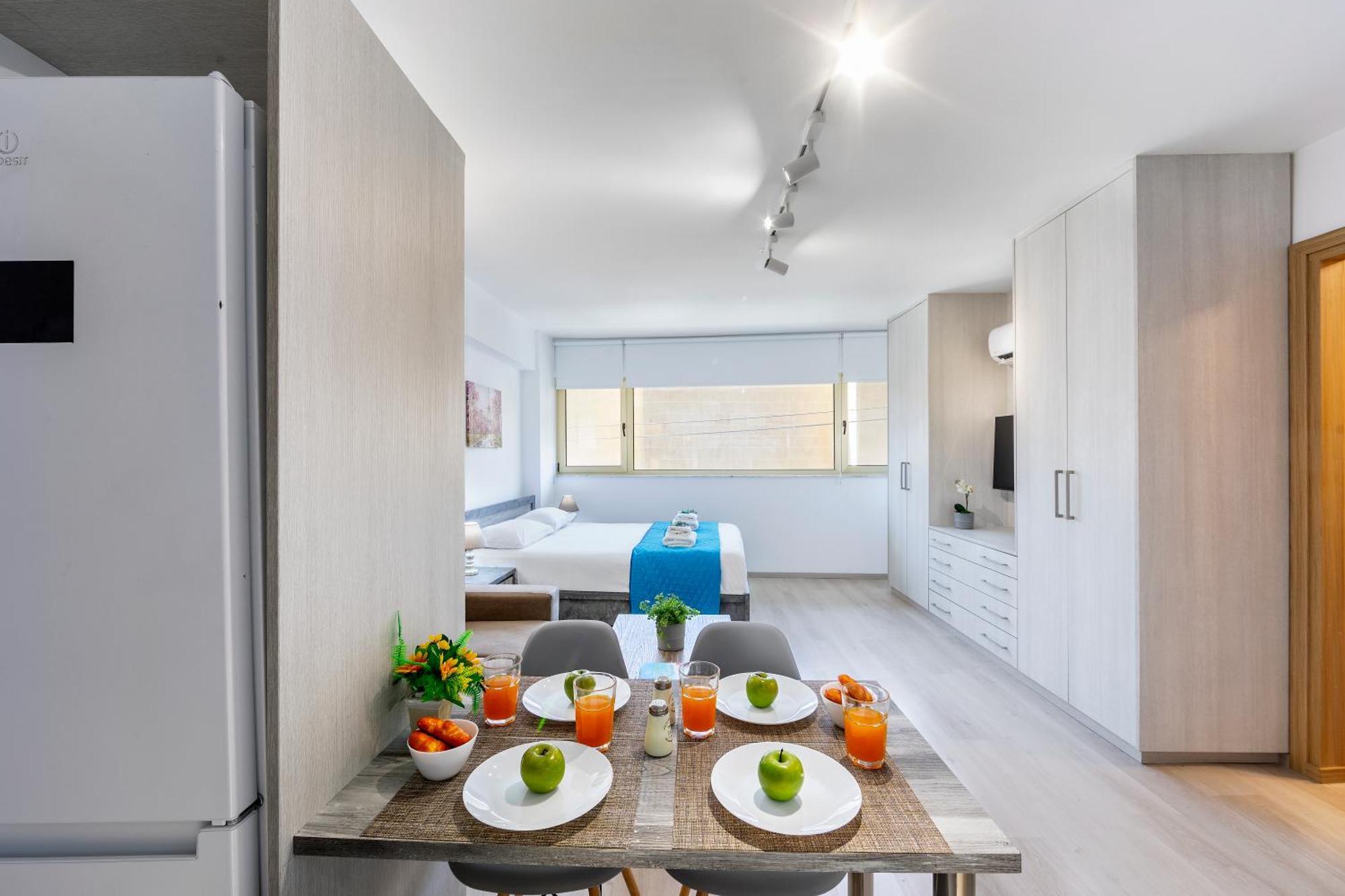 C-Premium Apts 100M From Beach And City Centre Larnaca Luaran gambar