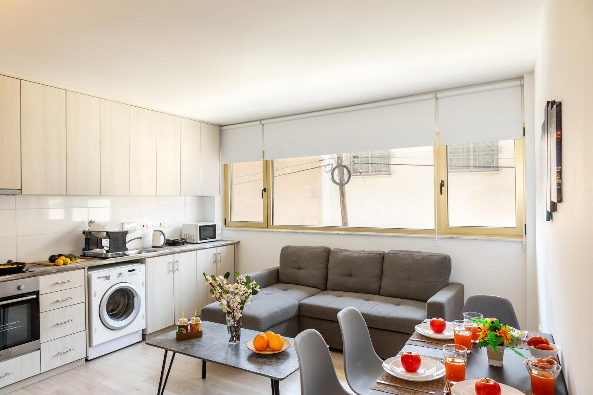 C-Premium Apts 100M From Beach And City Centre Larnaca Luaran gambar