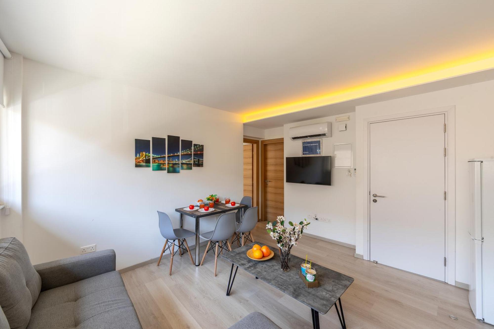 C-Premium Apts 100M From Beach And City Centre Larnaca Luaran gambar