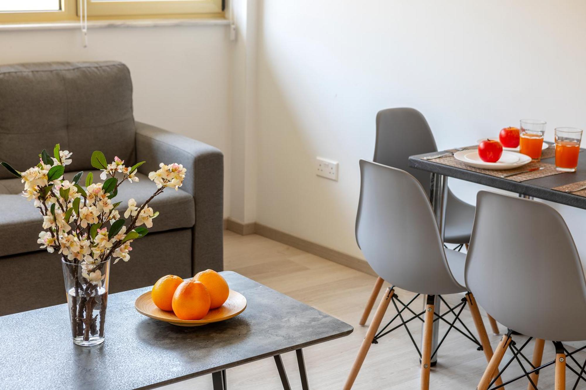 C-Premium Apts 100M From Beach And City Centre Larnaca Luaran gambar