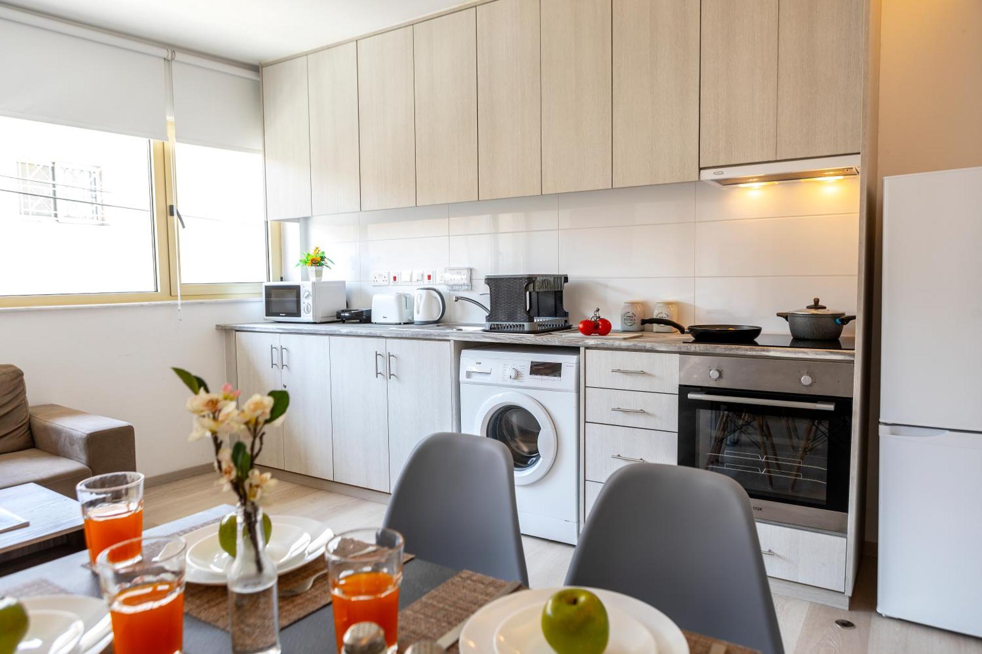 C-Premium Apts 100M From Beach And City Centre Larnaca Luaran gambar