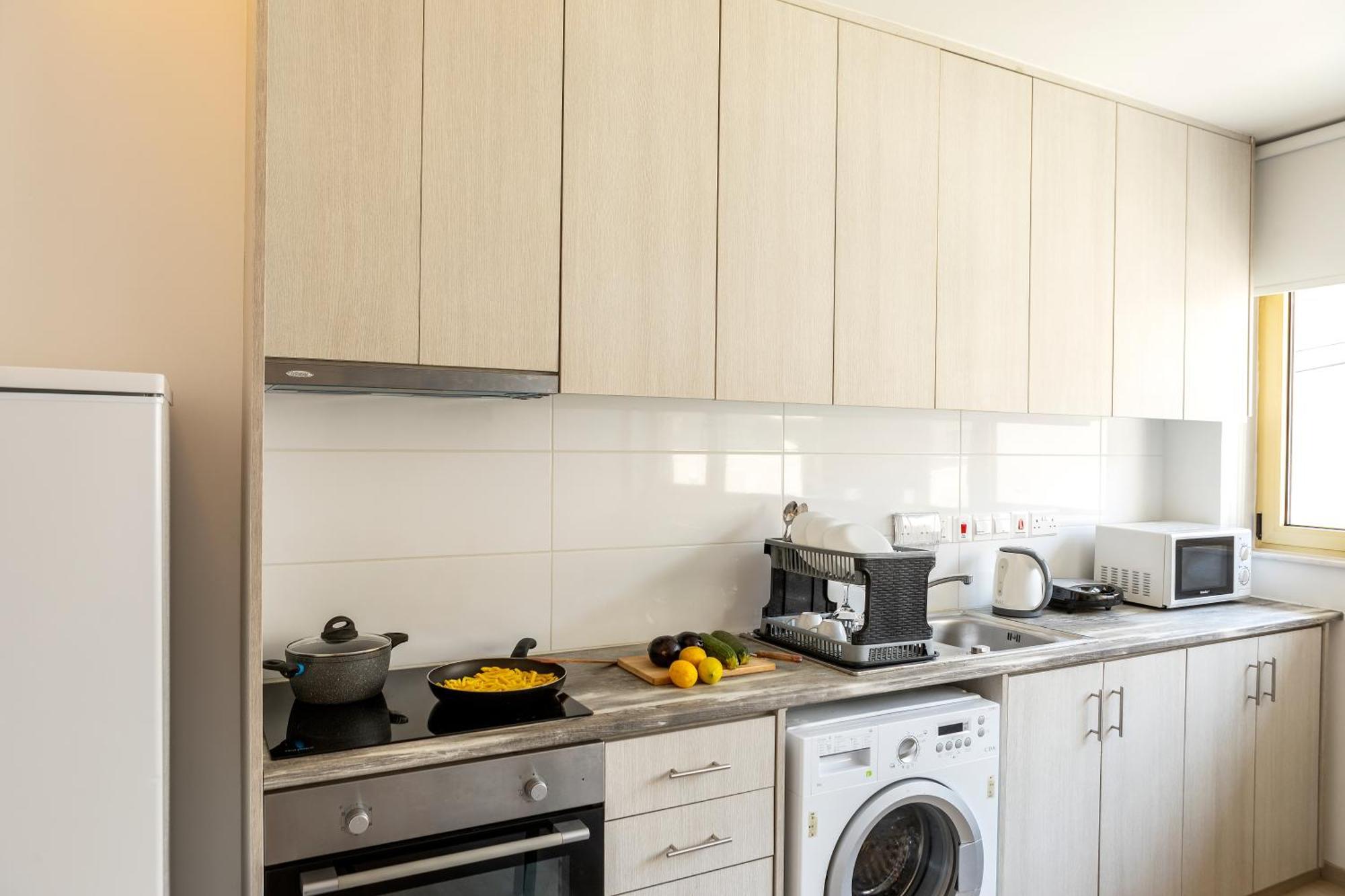 C-Premium Apts 100M From Beach And City Centre Larnaca Luaran gambar