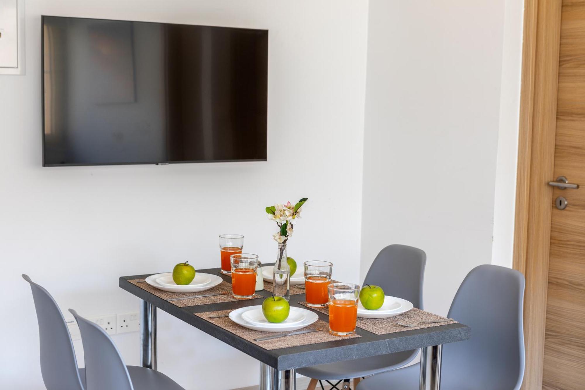 C-Premium Apts 100M From Beach And City Centre Larnaca Luaran gambar