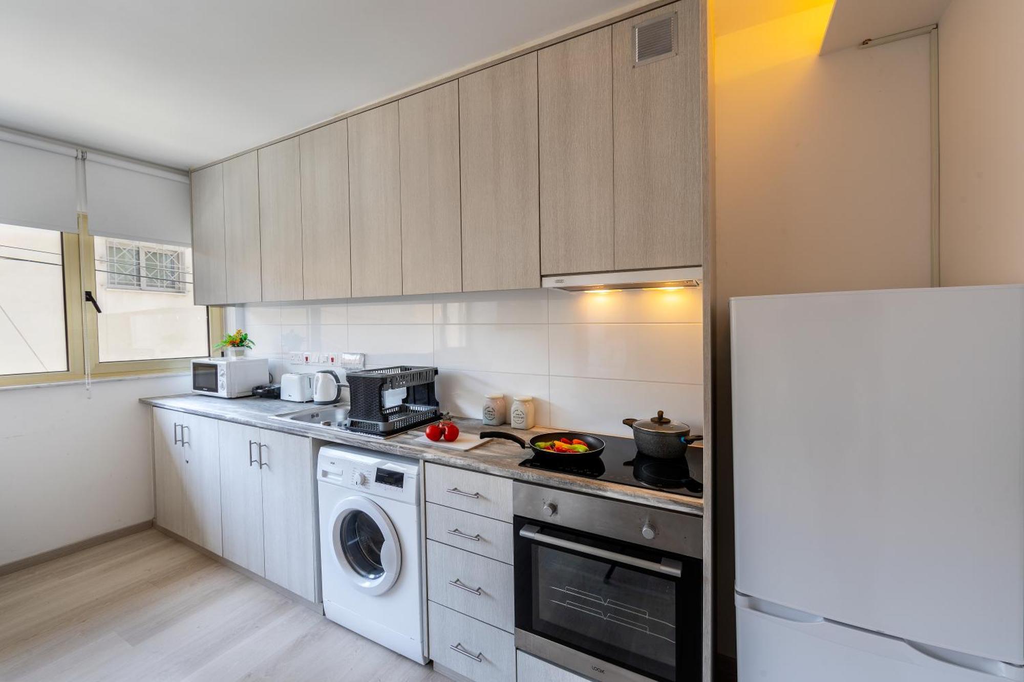 C-Premium Apts 100M From Beach And City Centre Larnaca Luaran gambar